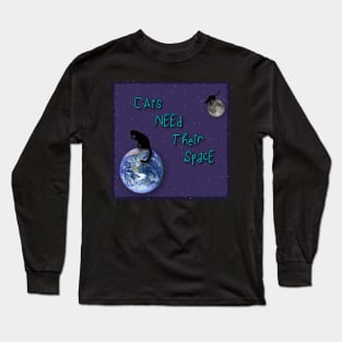 Cats need their space Long Sleeve T-Shirt